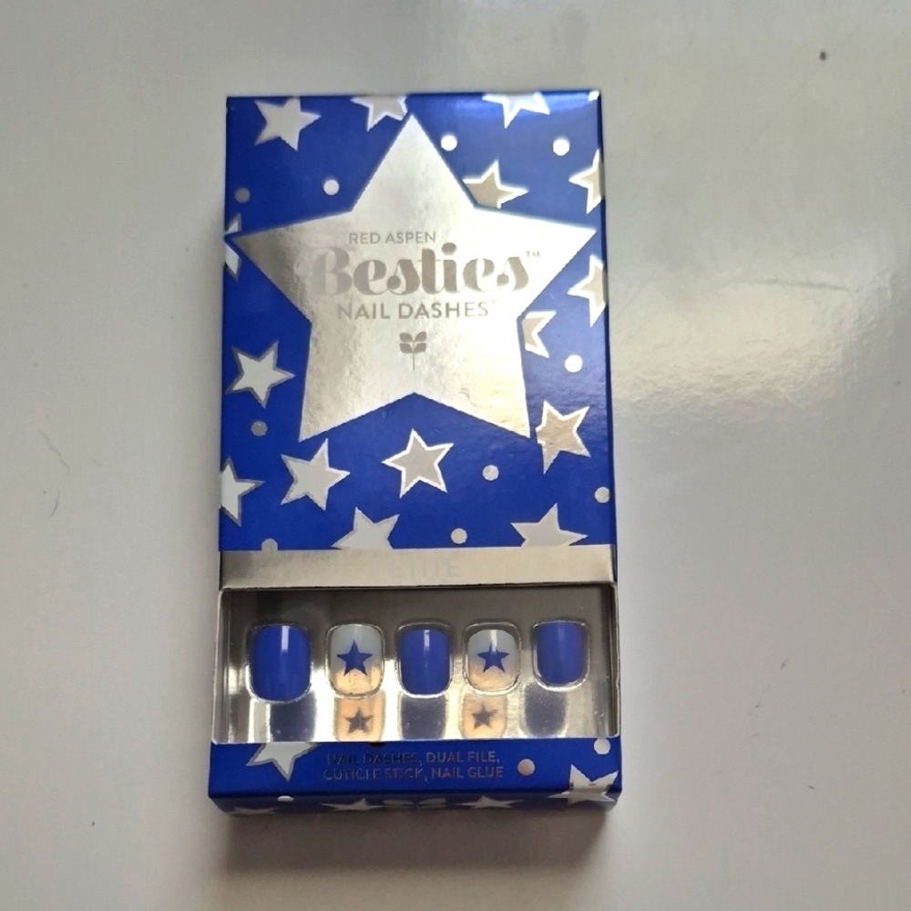 Red Aspen Press On Nail Set All American Youth Petite Short Square Blue Nails